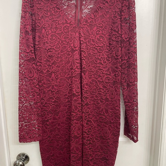 Signature by Reitmans red lace dress. - Picture 5 of 5